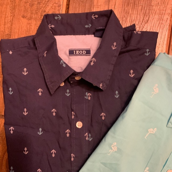 Set of two Izod short sleeve button down. Size Large. - Picture 2 of 6